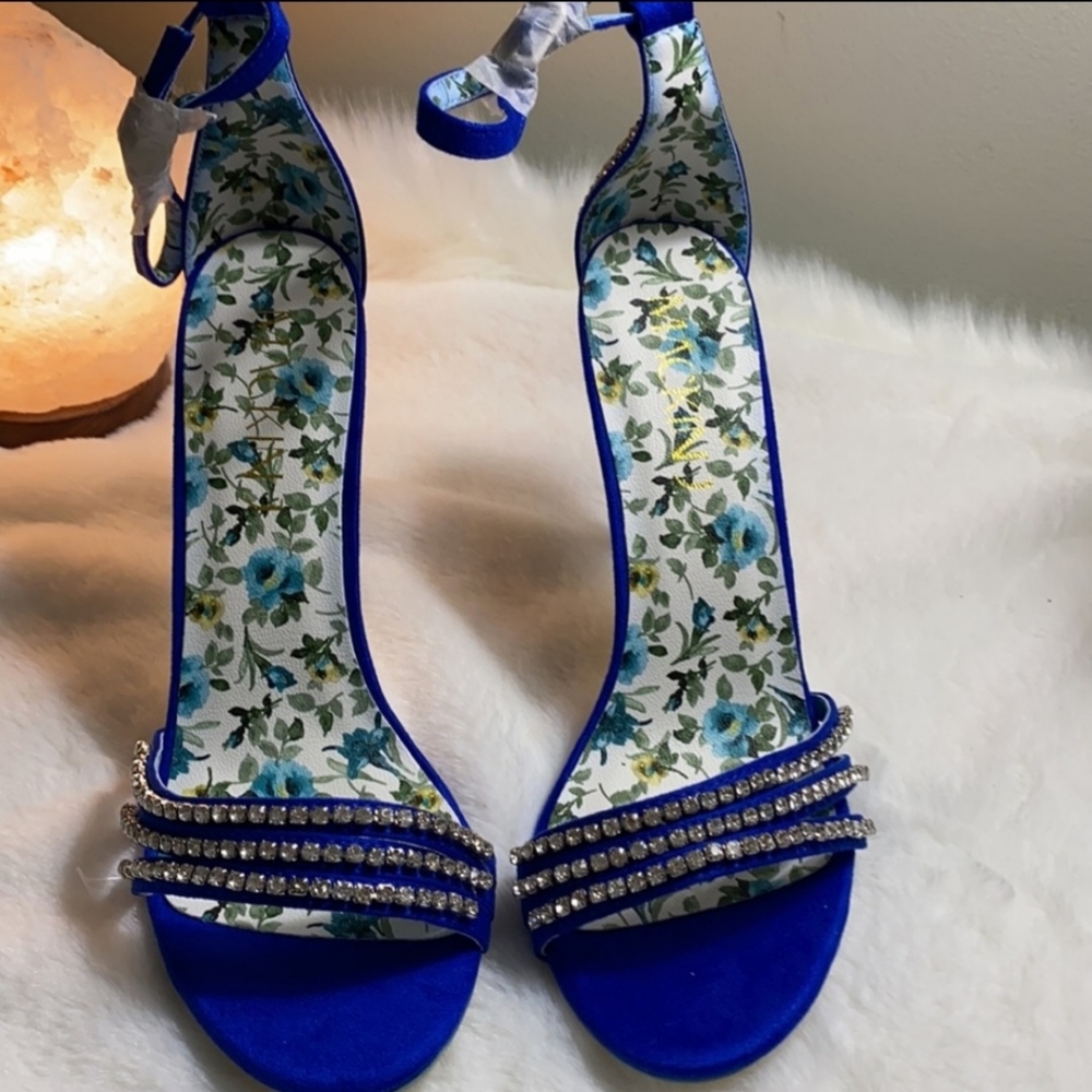 Sparkly Rhinestone Sandals - Picture 2 of 2
